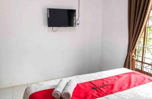 Oro Oro Ombo Hotel | RedDoorz near Eco Green Park Batu