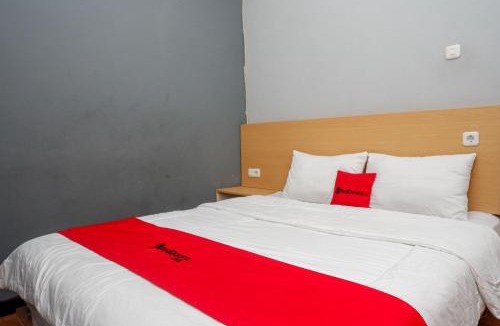Batang Hotel | RedDoorz near Exit Tol Batang