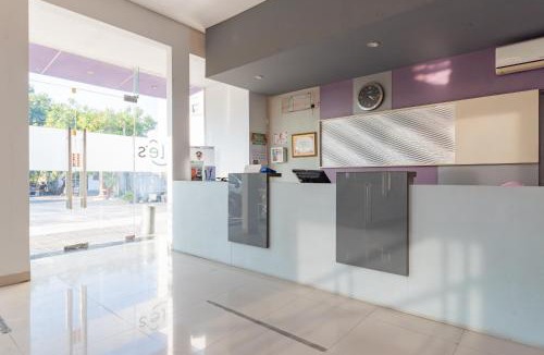 West Cirebon Hotel | RedDoorz near Goa Sunyaragi