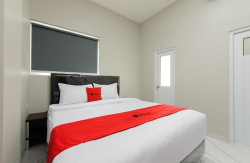 Rajabasa Hotel | RedDoorz near GSG UNILA Lampung