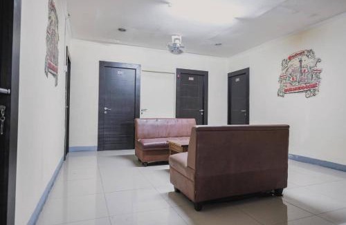 Sunter House | RedDoorz near ITC Cempaka Mas