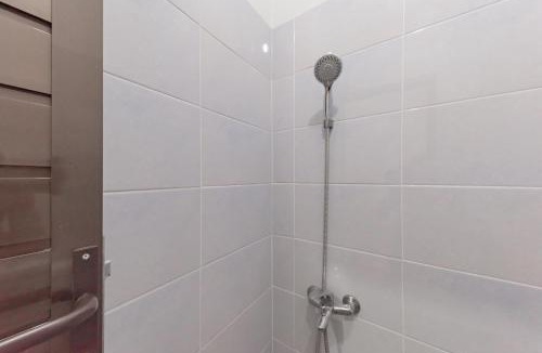 Bandung Hotel | Reddoorz near Kiara Artha Park