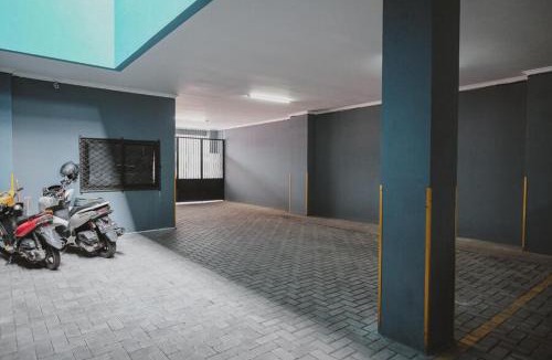 Jakarta Utara House | RedDoorz near RSUD Koja