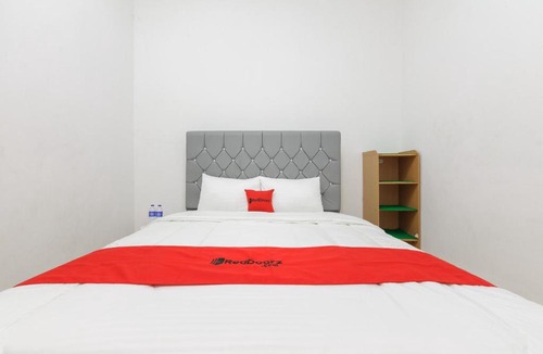 Rajabasa Hotel | RedDoorz near UBL Lampung
