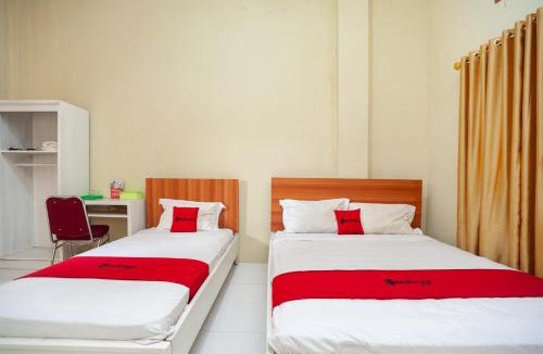 Gedongtataan Hotel | RedDoorz near Universitas Muhammadiyah Pringsewu
