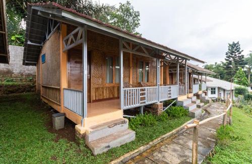 Sukabumi Hotel | RedDoorz Plus At Grand Yustik Sukabumi