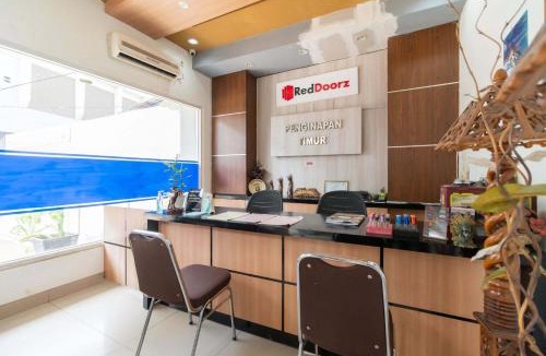 Sukarami Hotel | RedDoorz Plus near Palembang Airport 3