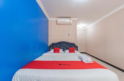 Tjihadak Hotel | RedDoorz Syariah At Cibadak Sukabumi