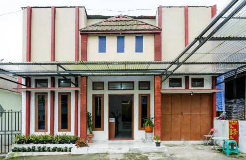 Kejajar Hotel | RedDoorz Syariah at jalan Dieng 5