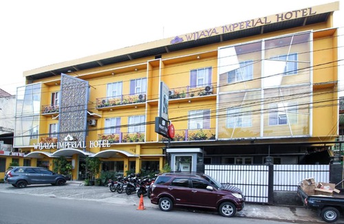 Banguntapan House | RedDoorz Syariah At Wijaya Imperial Hotel