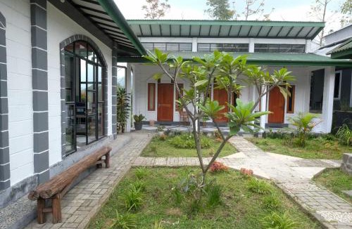 Wonosobo Hotel | RedDoorz Syariah @ Jalan Dieng Wonosobo 2