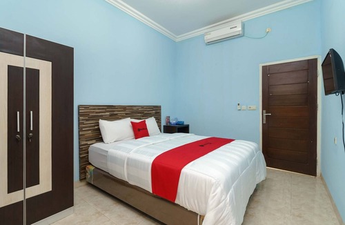 Muara Bungo House | RedDoorz Syariah @ Mora Garden Bungo