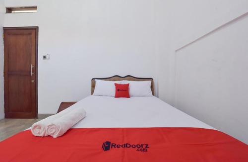 Cigadung Hotel | RedDoorz Syariah near Dago Pakar 2