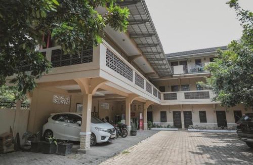 Jambi House | RedDoorz Syariah near Jamtos Jambi 2