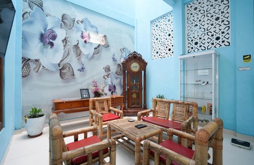 Mlati Hotel | RedDoorz Syariah near Monumen Jogja Kembali