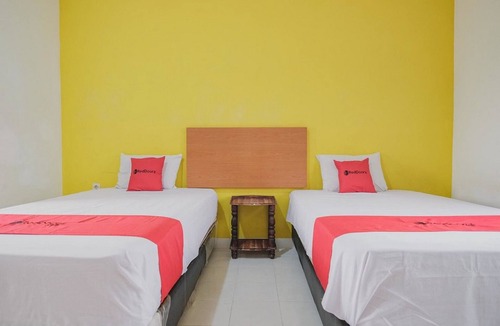 Jambi House | RedDoorz Syariah @ Pasir Putih Jambi