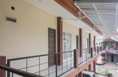 Batu Hotel | RedDoorz Syariah @ Raya Punten Batu