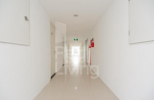 South Tangerang Apartment | RedLiving Apartemen Urbantown Serpong - Aurora Rooms