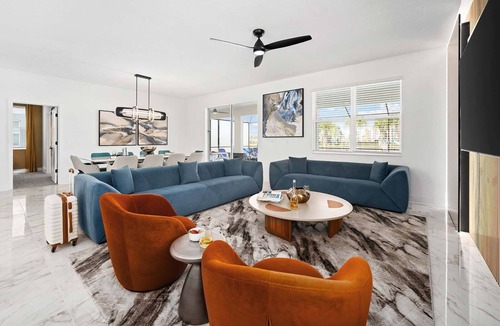 Florida Center House | Regal Riviera | Fab NEW home w/chic decor, huge LR/DR, & PVT pool - on I-Drive