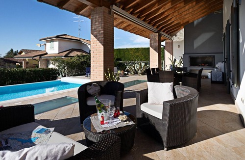 Montioni Villa | Regarda - "Villa Love" with private pool and huge porch
