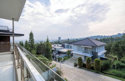 Bandung Villa | Rehat at Villa Golf Island Dago Resort 2