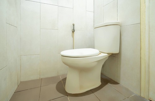 North Cirebon Hotel | Rehat at Wahidin Guest House