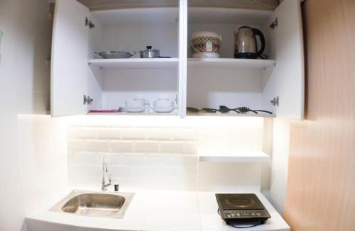 Jatingaleh Apartment | Relaxing Studio at The Alton Apartment By Travelio