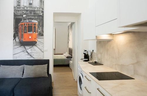 San Donato - Campidoglio Apartment | Renovated 1BR w/Balcony | WiFi | Self Check-in