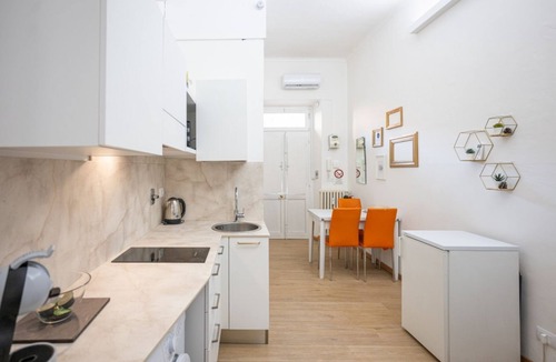 San Donato - Campidoglio Apartment | Renovated 1BR w/Balcony | WiFi | Self Check-in