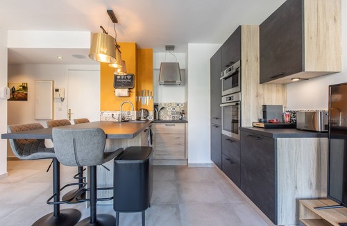 Le Suquet Apartment | Renovated Apt with Balconies - Holiday/Congress