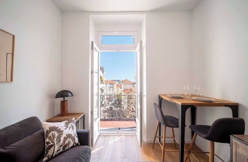 Prado - Republique Apartment | Renovated cozy studio in Cannes - 2 persons