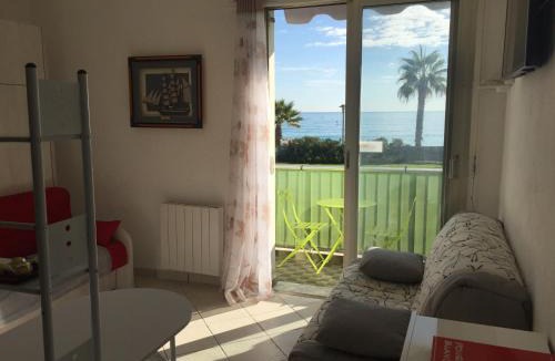 Villeneuve Loubet Beach Apartment | Residence Acapulco