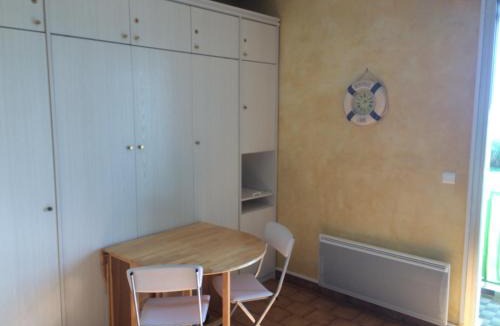 Villeneuve Loubet Beach Apartment | Residence Acapulco