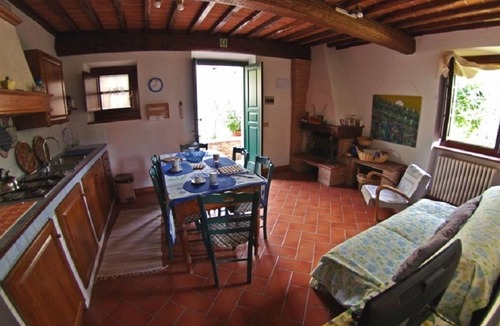Montevarchi House | Residence Le Chiuse -Blue Apartment