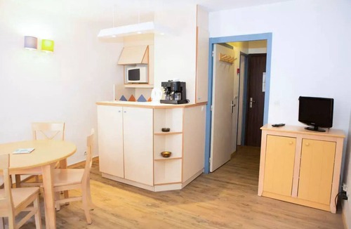 Saint-Raphael Apartment | Residence Promenade des Bains - maeva Home - Studio 4 People - Comfort