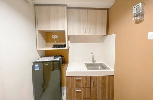 Jatingaleh Apartment | Restful And Homey 1Br Without Living Room At The Alton Apartment