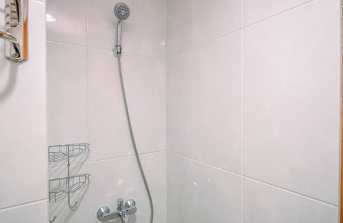Pondokcina Apartment | Restful and Tidy Studio at Evenciio Margonda Apartment