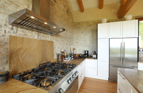Bonvicino Villa | Restored 17th Century Villa with Swimming Pool, Chef's Kitchen+WiFi+AC