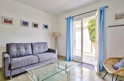 Cannes Apartment | Rez de villa T2 au calme avec jardin