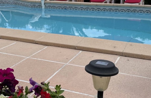 Le Muy Apartment | Rez de Villa de Charme Pour 5 Personnes Proche Commerces et Plages à 15 Minutes
