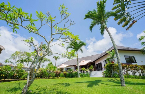 Selemadeg Villa | Ricefield View! 4BR Private Pool Villa in Tabanan