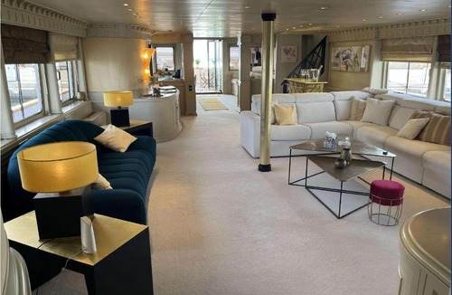 Pointe Croisette Boat Rental | Riva 130