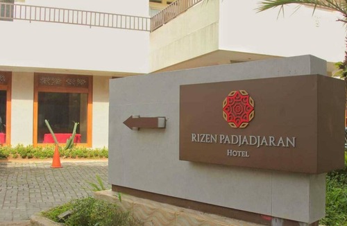 Baranangsiang Hotel | Rizen Padjadjaran Hotel