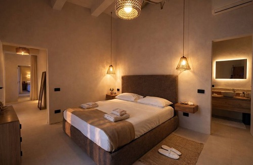 Rosignano Marittimo Hotel | Roc Villa - 2 Private Beach Accesses