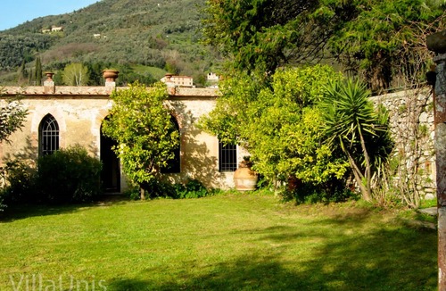 Nocchi House | Romantic 18th Century Summer Home In Toscana With Garden And Pool