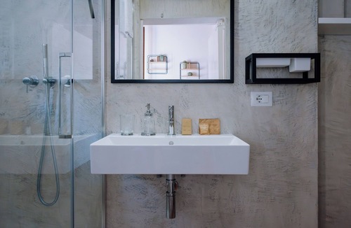 Rione V Ponte Apartment | Rome Oasis - Unique fully renovated flat in Rome's Centro Storico with terrace