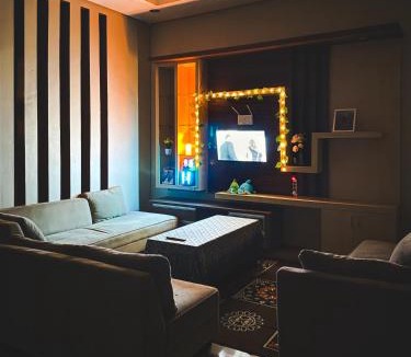 Ciloto House | Room 1 at Villa Restu 5, King Room, Private Bath