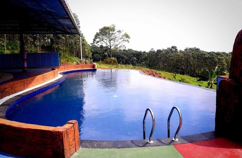 Trawas RV Rental | Royal Caravan Hotel Trawas