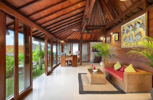 Beraban Villa | Royal Nyanyi Villas