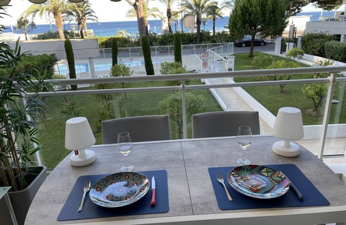 La Bocca Apartment | Royal palm with swimming pools: Apartment with terrace, sea and garden view